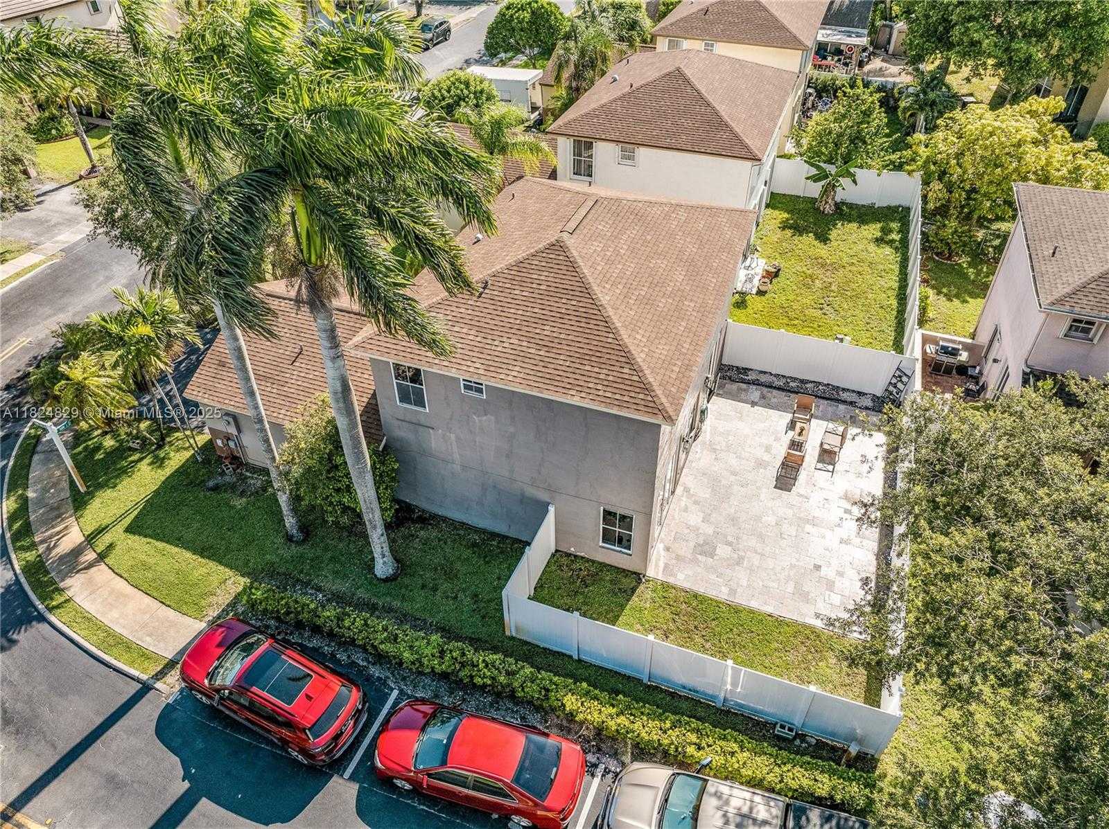 Small Image of 20709 NORTH WEST 1ST ST, Pembroke Pines Number 34