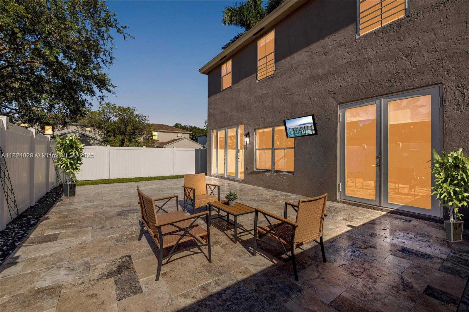 Small Image of 20709 NORTH WEST 1ST ST, Pembroke Pines Number 4