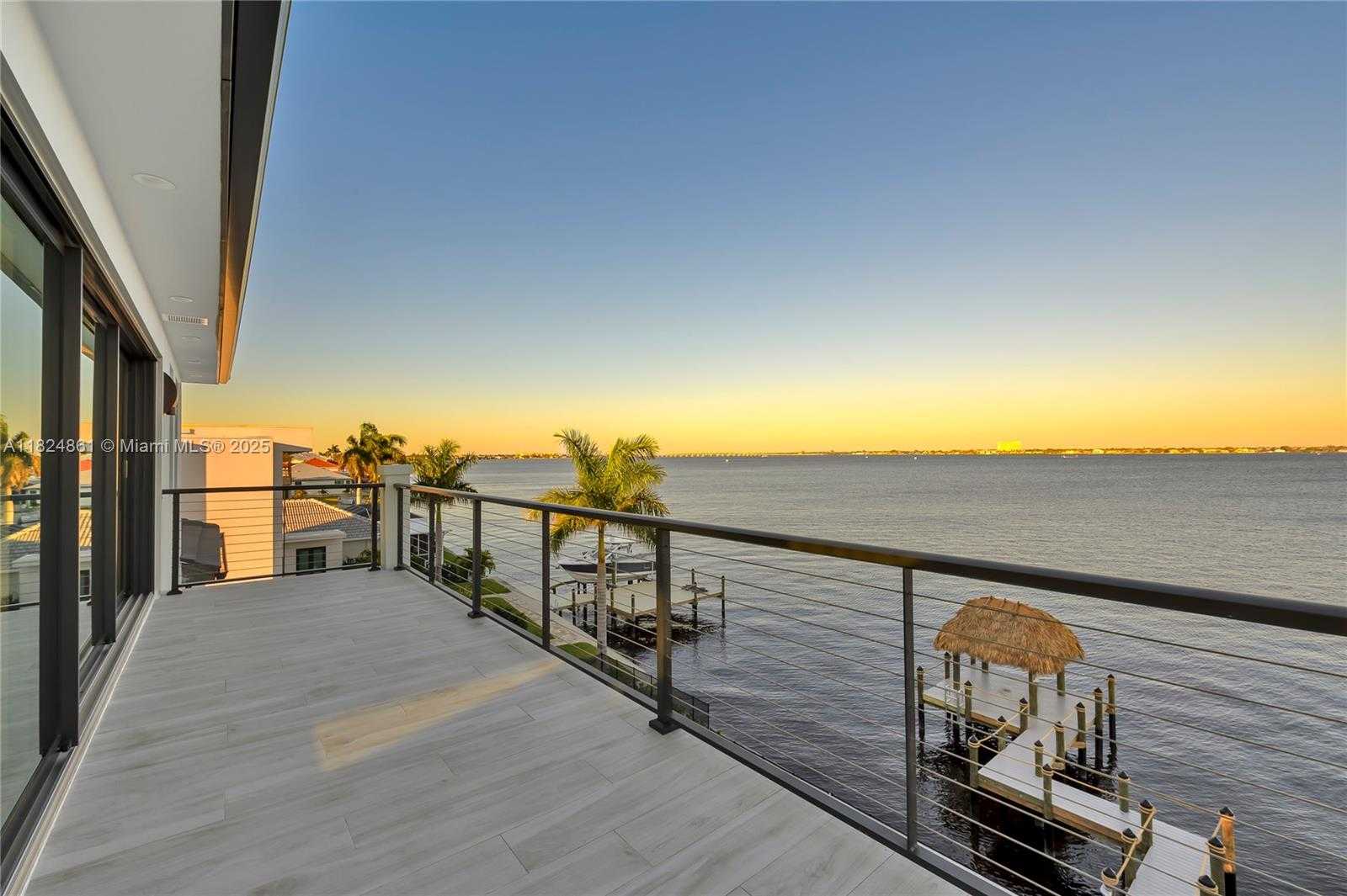 Small Image of 5735 RIVERSIDE DR, Cape Coral Number 49