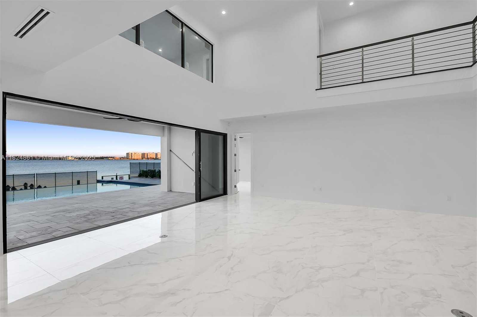 Small Image of 5735 RIVERSIDE DR, Cape Coral Number 61