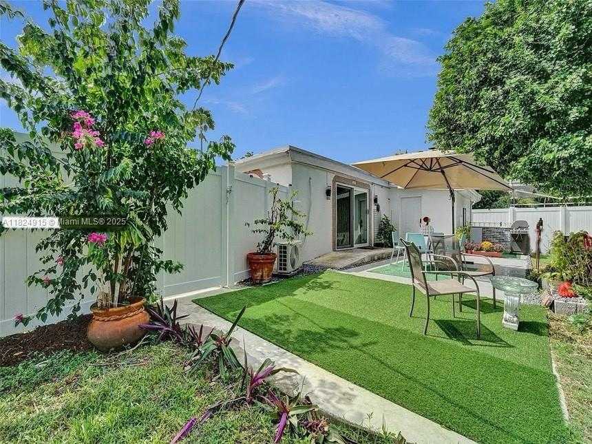 Small Image of 1607 MOFFETT ST, Hollywood Number 18
