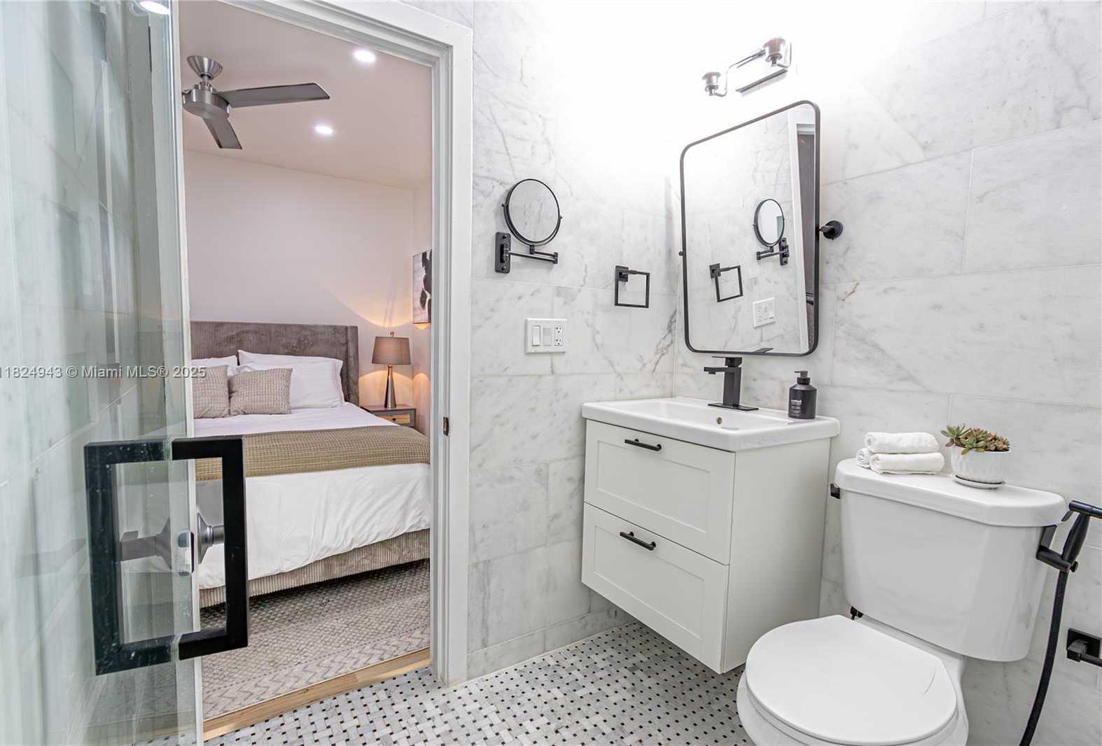 Small Image of 532 NORTH WEST 100TH ST, Miami Number 19