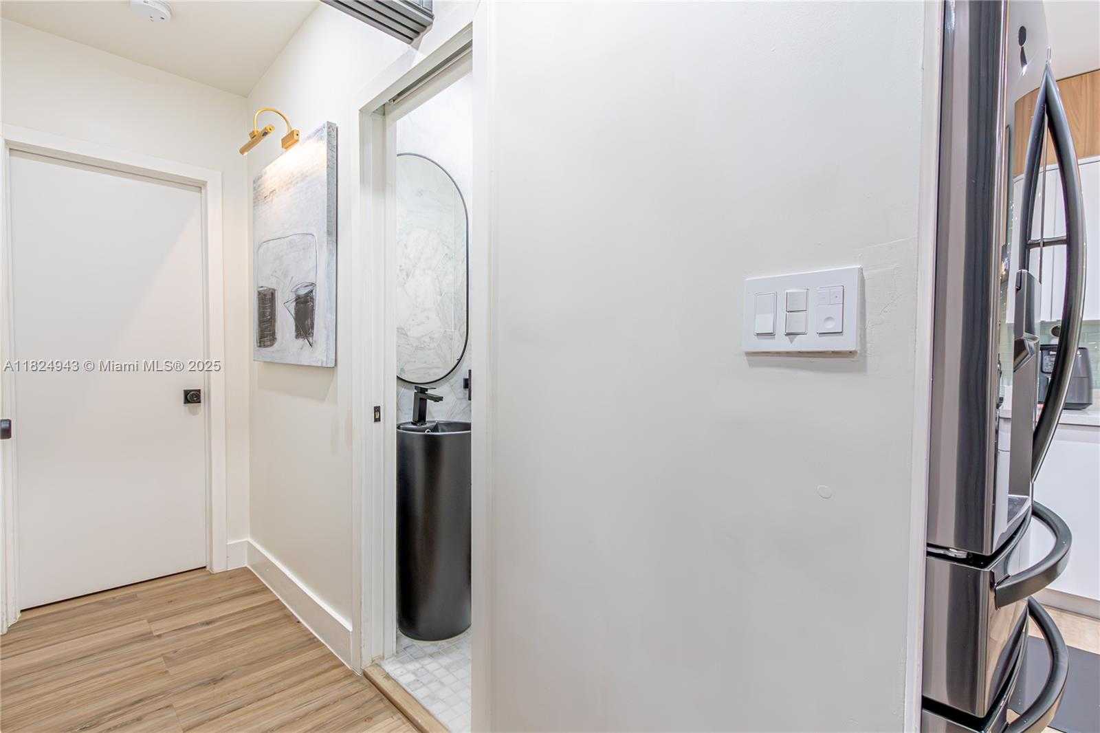 Small Image of 532 NORTH WEST 100TH ST, Miami Number 21