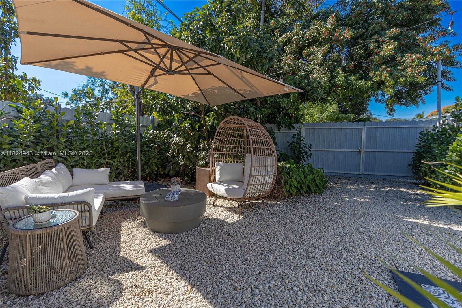 Small Image of 532 NORTH WEST 100TH ST, Miami Number 29