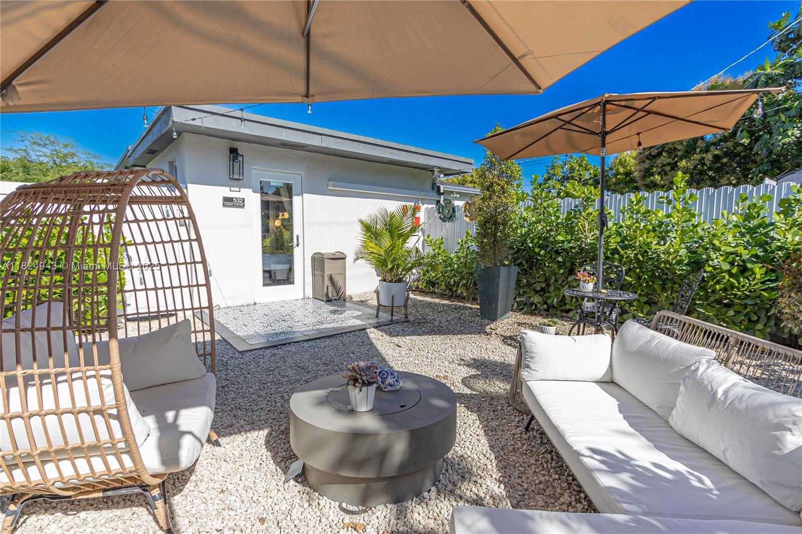 Small Image of 532 NORTH WEST 100TH ST, Miami Number 32