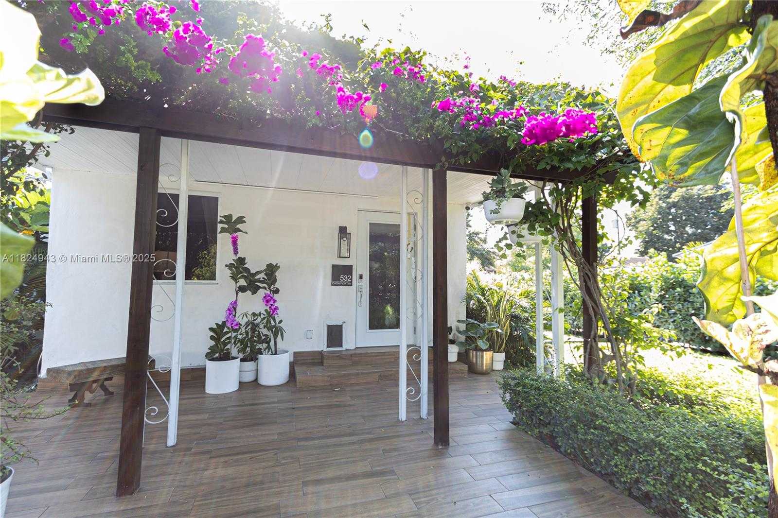 Small Image of 532 NORTH WEST 100TH ST, Miami Number 37