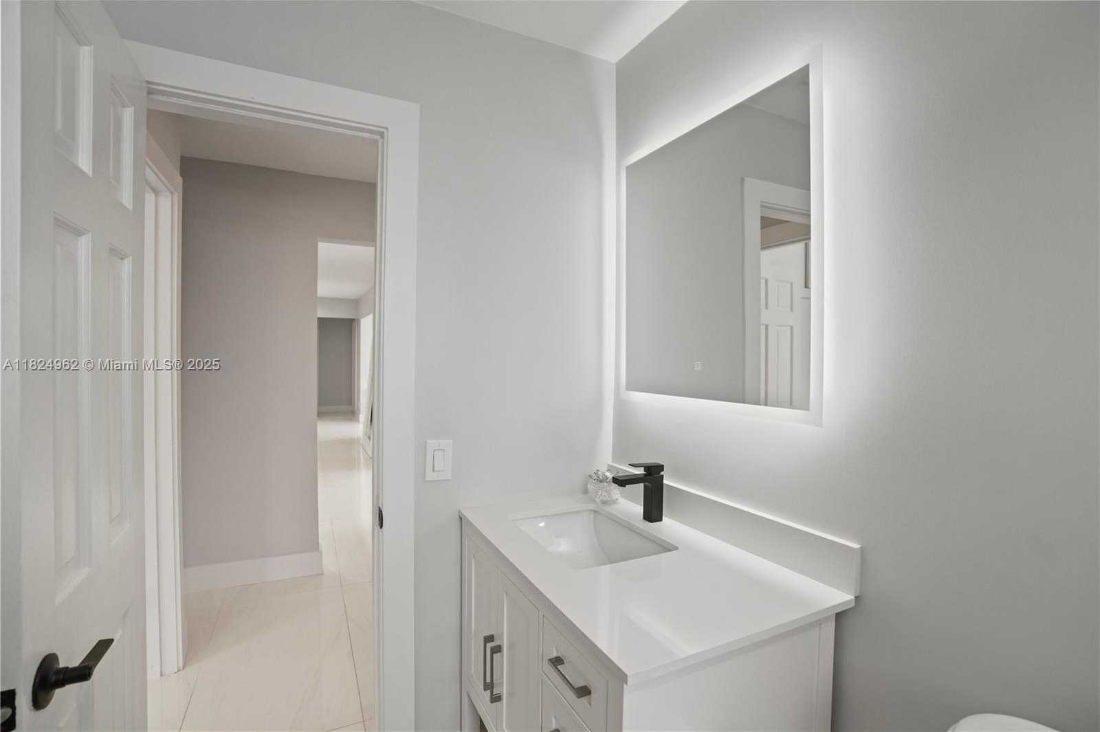 Small Image of 5613 MADISON ST, Hollywood Number 21
