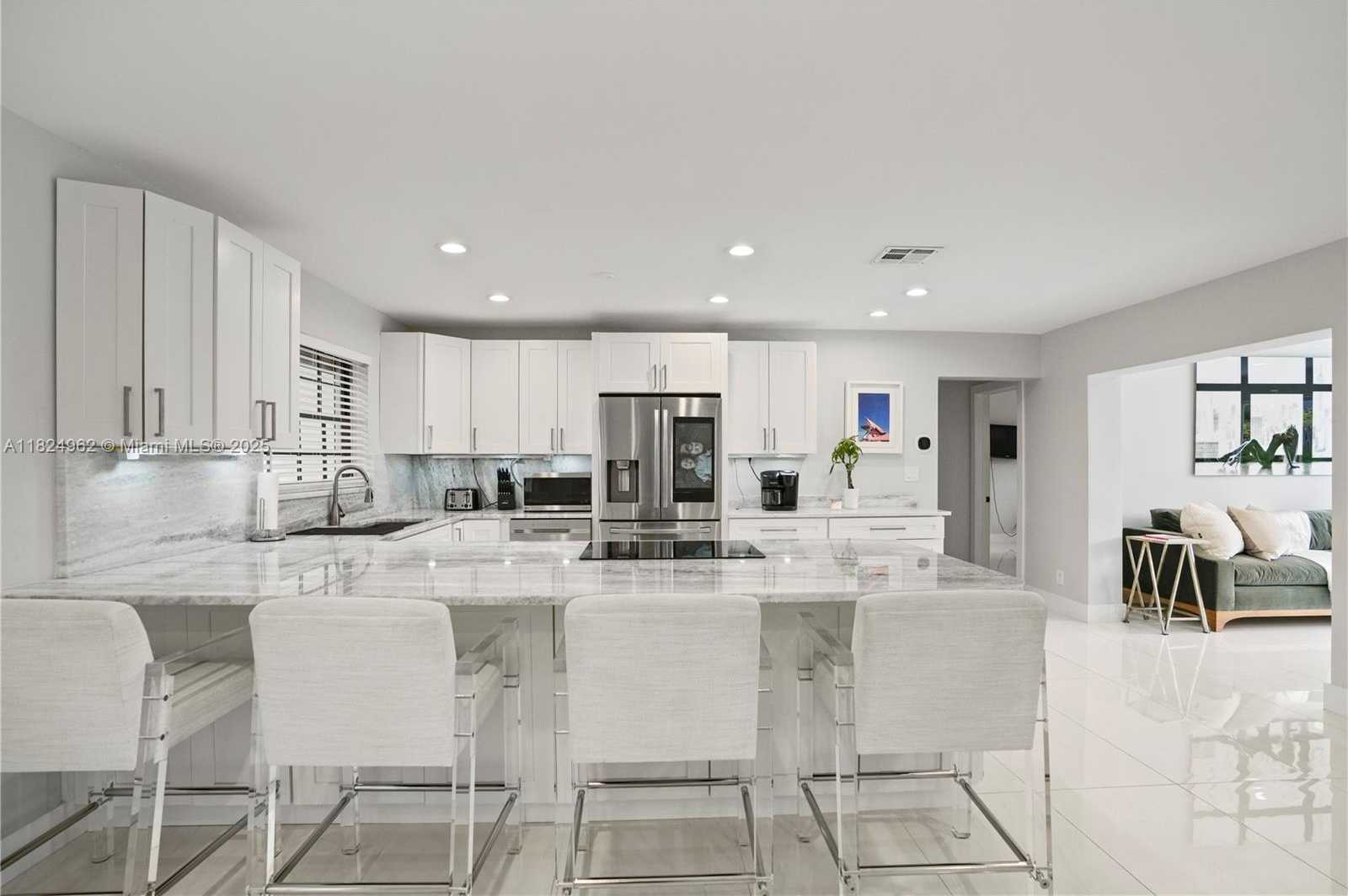 Small Image of 5613 MADISON ST, Hollywood Number 5