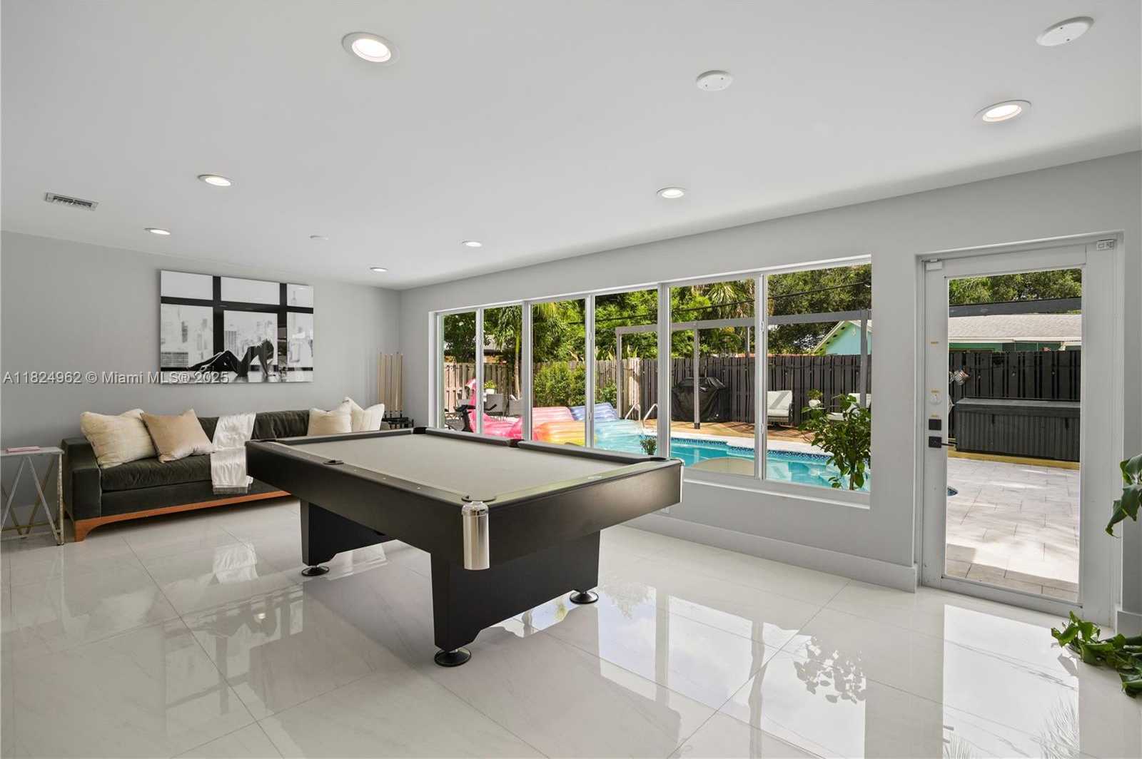 Small Image of 5613 MADISON ST, Hollywood Number 9