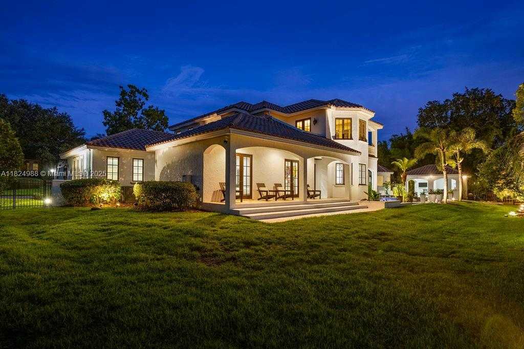 Small Image of 2211 AZALEA PL, Winter Park Number 81
