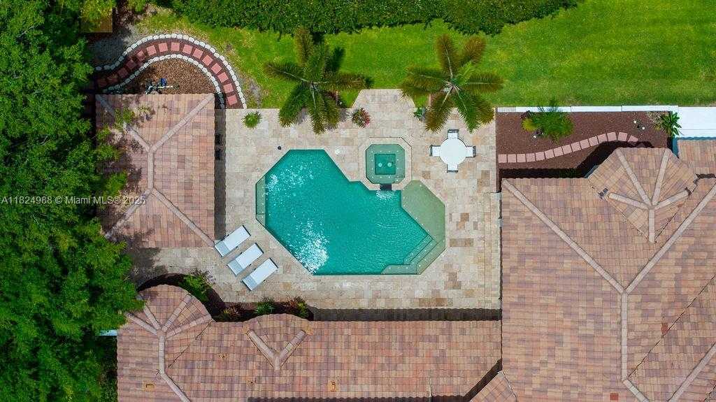 Small Image of 2211 AZALEA PL, Winter Park Number 94