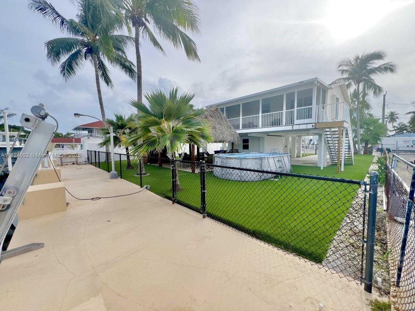 Small Image of 239 LOWER MATECUMBE RD, Key Largo Number 14