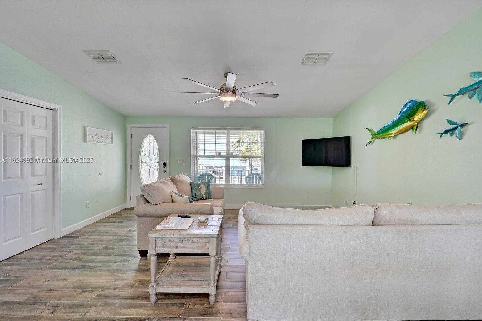 Small Image of 239 LOWER MATECUMBE RD, Key Largo Number 16