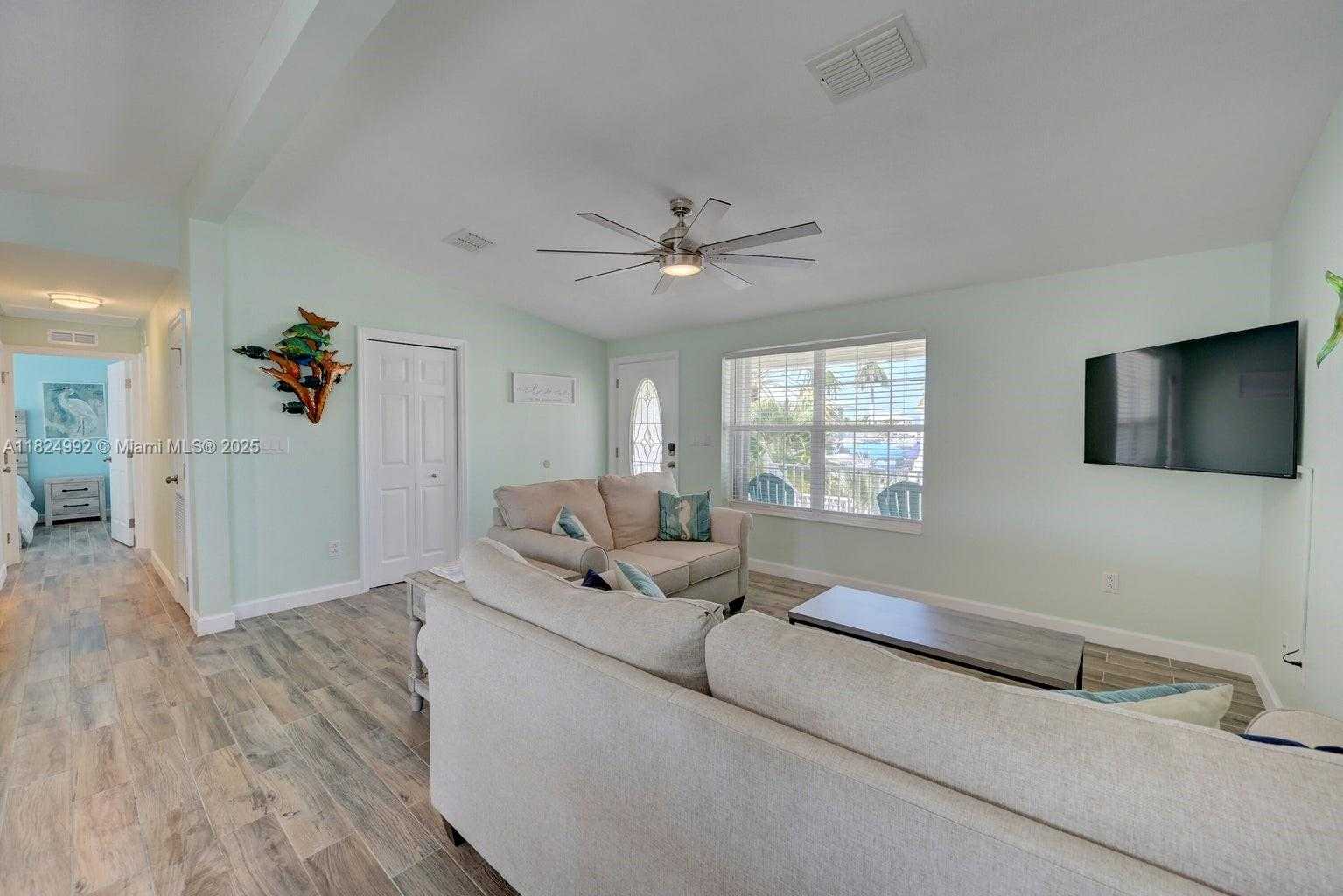 Small Image of 239 LOWER MATECUMBE RD, Key Largo Number 18