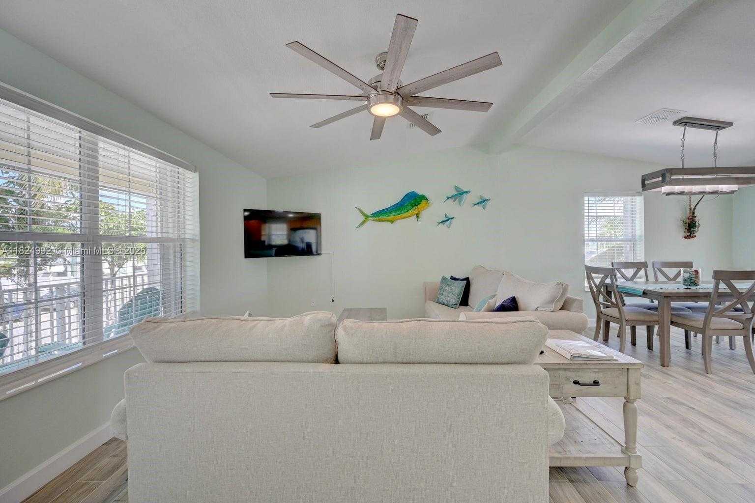 Small Image of 239 LOWER MATECUMBE RD, Key Largo Number 19