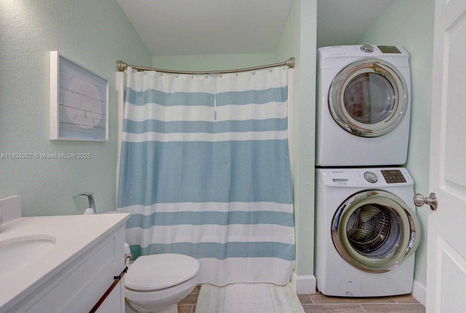 Small Image of 239 LOWER MATECUMBE RD, Key Largo Number 27