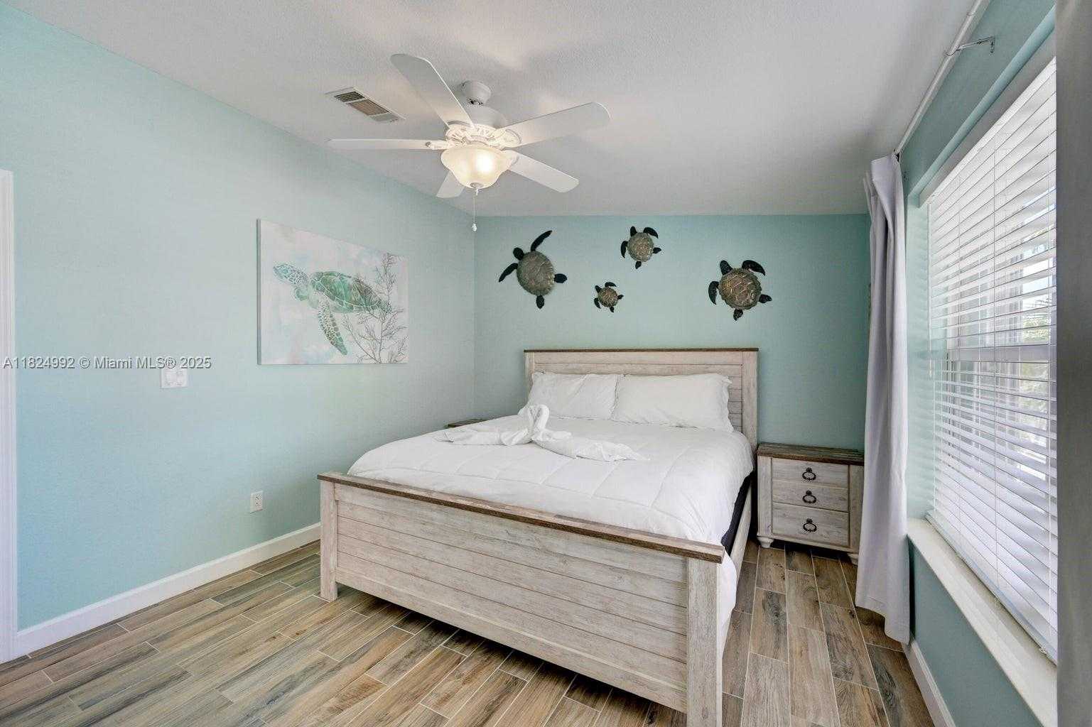 Small Image of 239 LOWER MATECUMBE RD, Key Largo Number 30