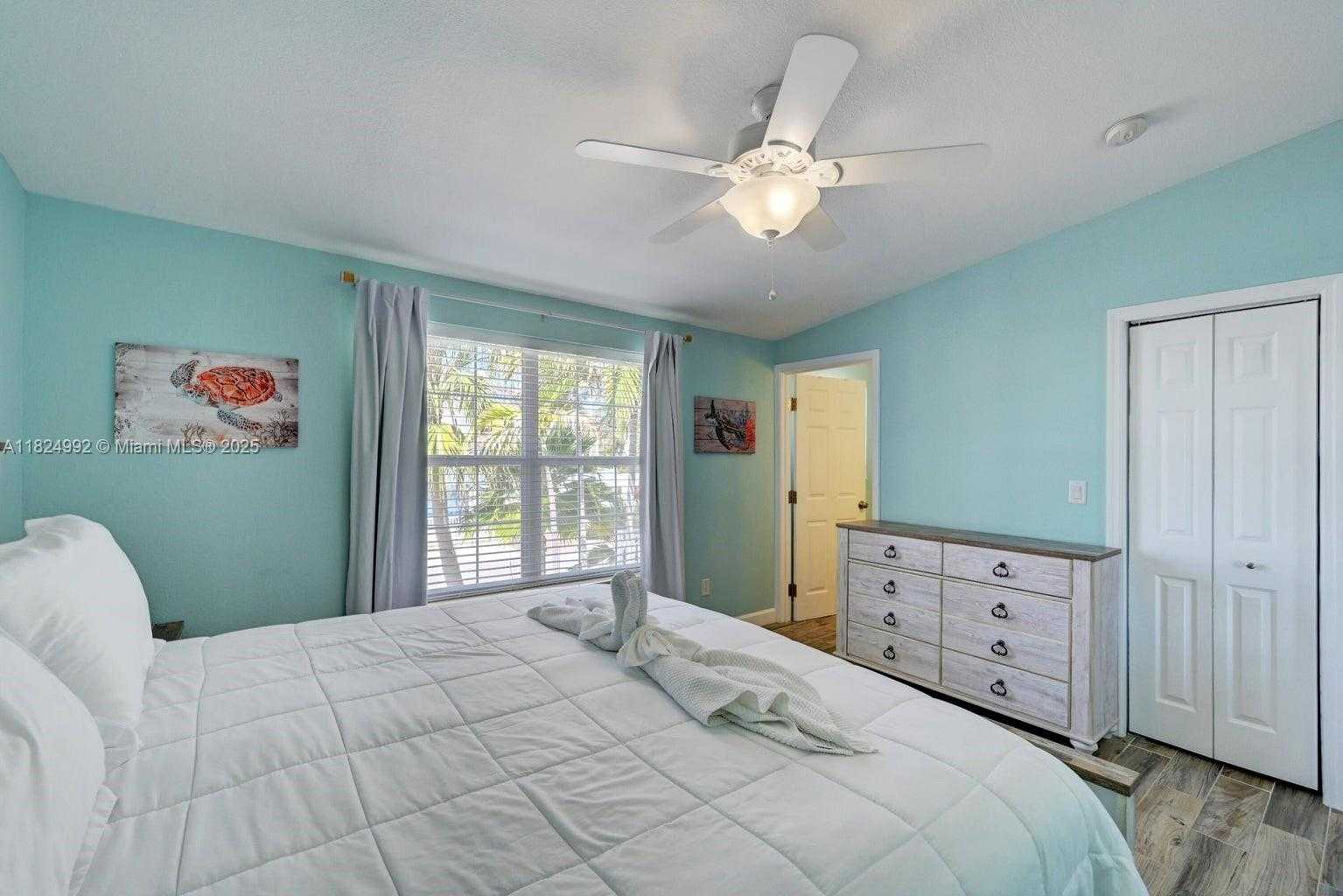 Small Image of 239 LOWER MATECUMBE RD, Key Largo Number 32