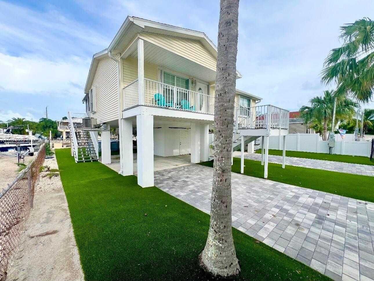 Small Image of 239 LOWER MATECUMBE RD, Key Largo Number 43