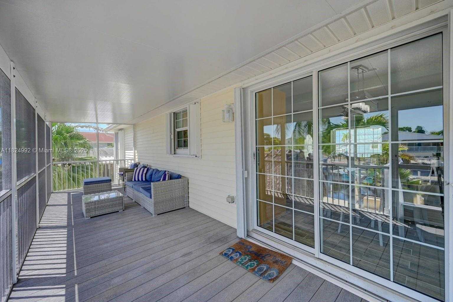 Small Image of 239 LOWER MATECUMBE RD, Key Largo Number 54