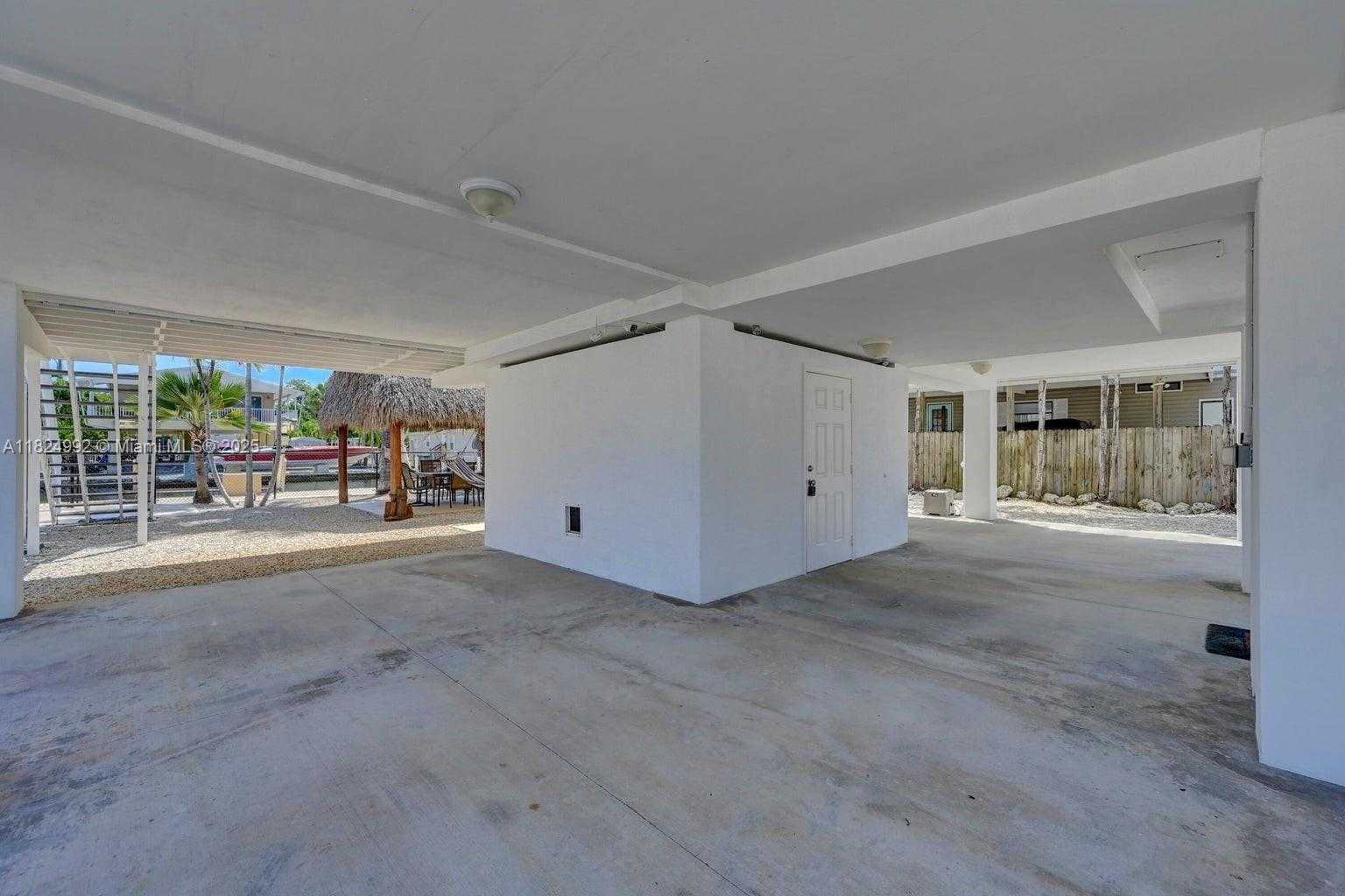 Small Image of 239 LOWER MATECUMBE RD, Key Largo Number 57
