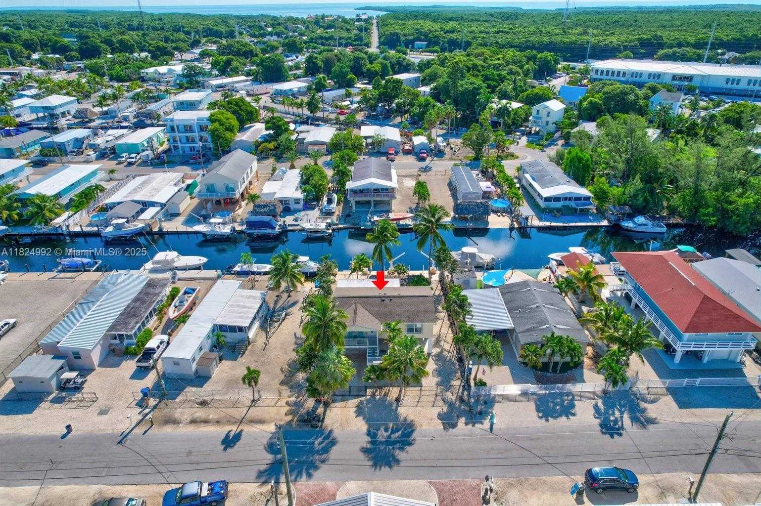 Small Image of 239 LOWER MATECUMBE RD, Key Largo Number 62