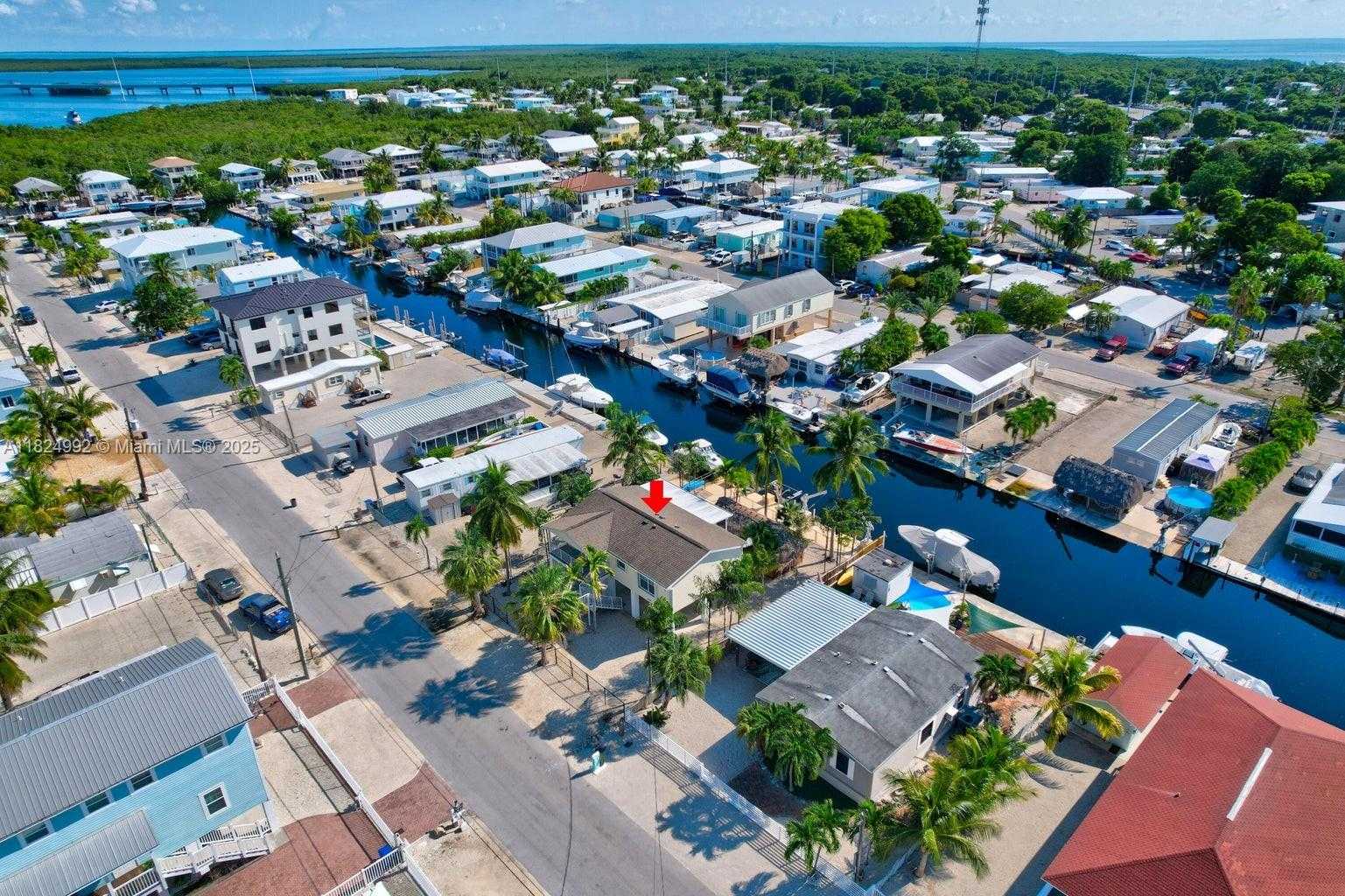 Small Image of 239 LOWER MATECUMBE RD, Key Largo Number 63