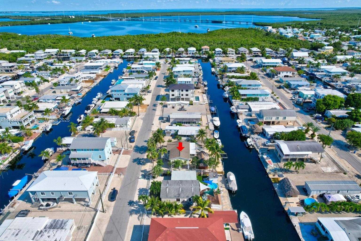 Small Image of 239 LOWER MATECUMBE RD, Key Largo Number 64