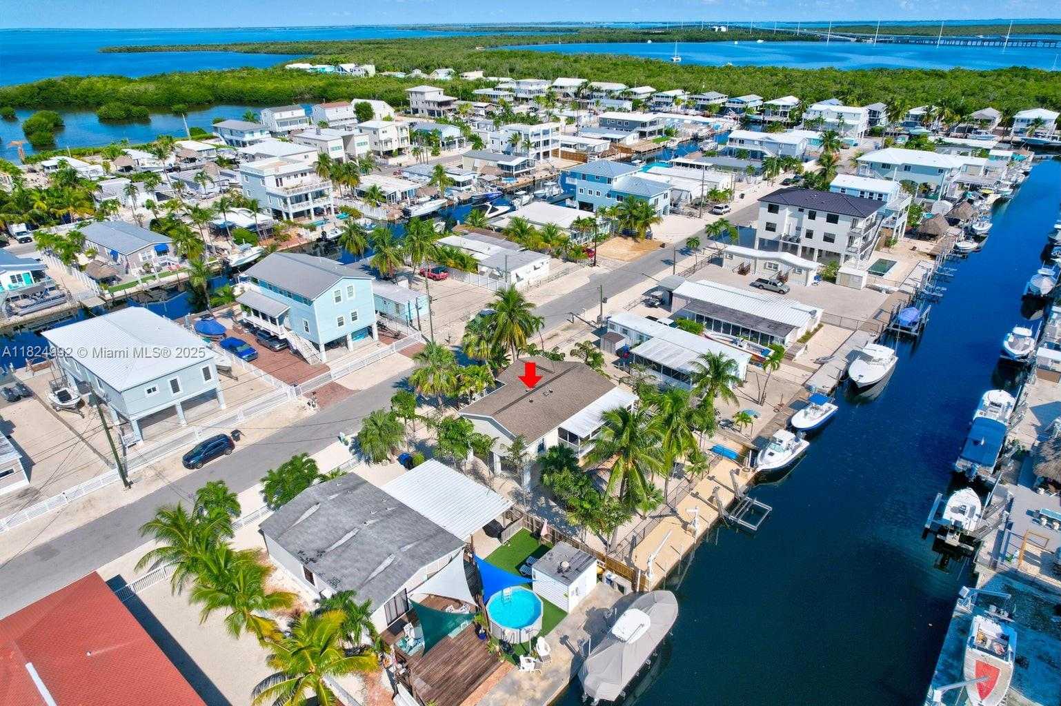 Small Image of 239 LOWER MATECUMBE RD, Key Largo Number 65