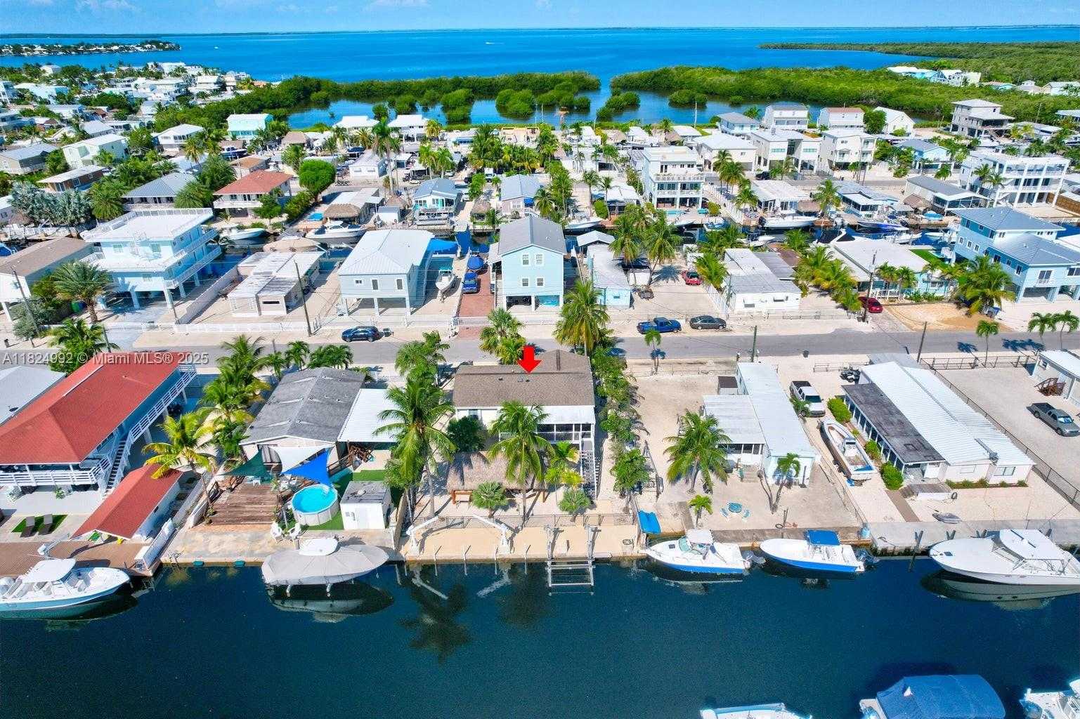 Small Image of 239 LOWER MATECUMBE RD, Key Largo Number 66