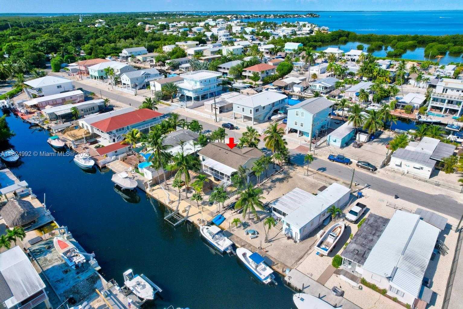 Small Image of 239 LOWER MATECUMBE RD, Key Largo Number 67