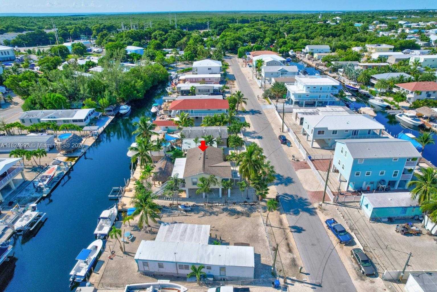 Small Image of 239 LOWER MATECUMBE RD, Key Largo Number 68