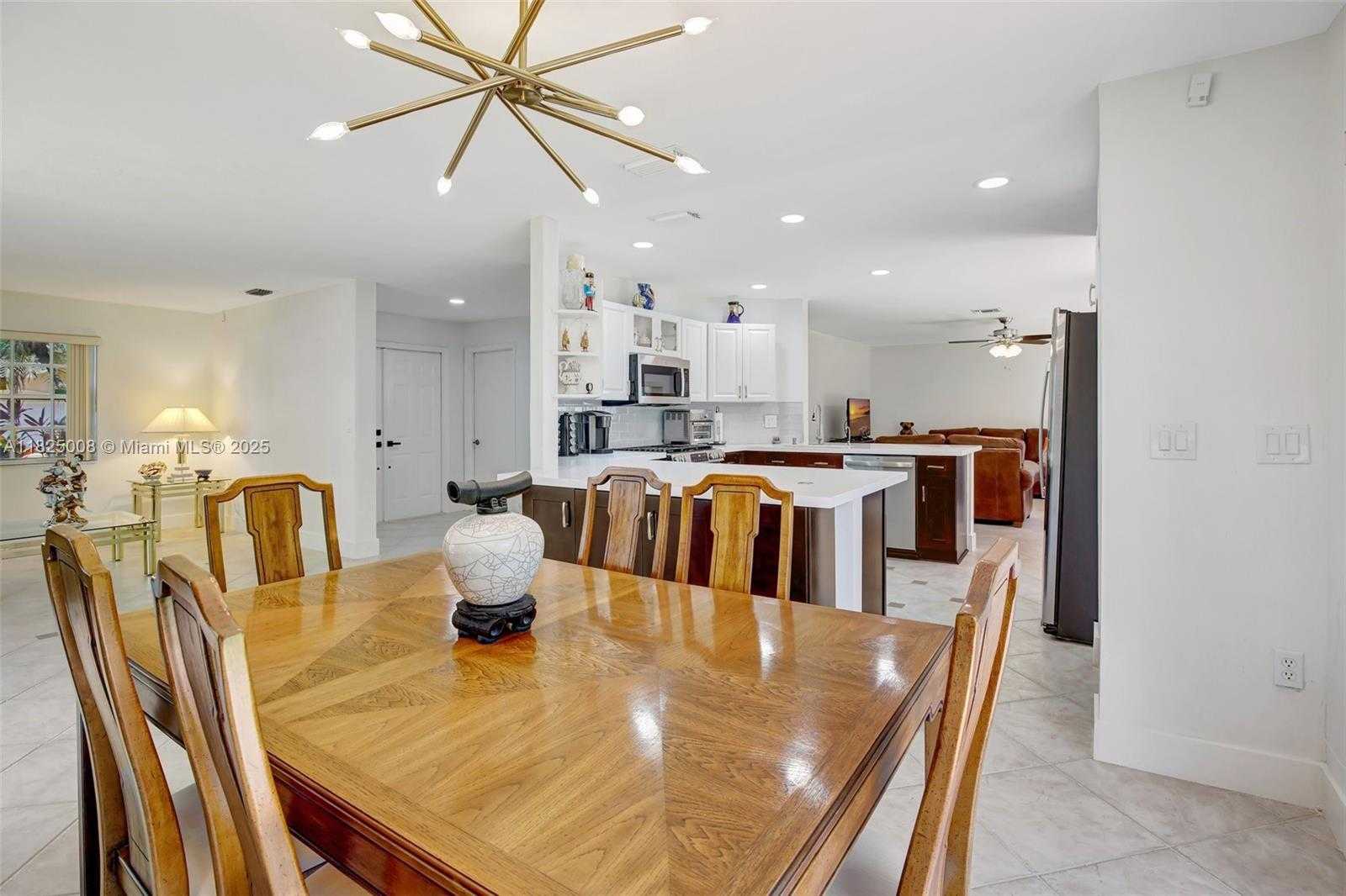 Small Image of 676 NORTH WEST 133RD DR, Plantation Number 12