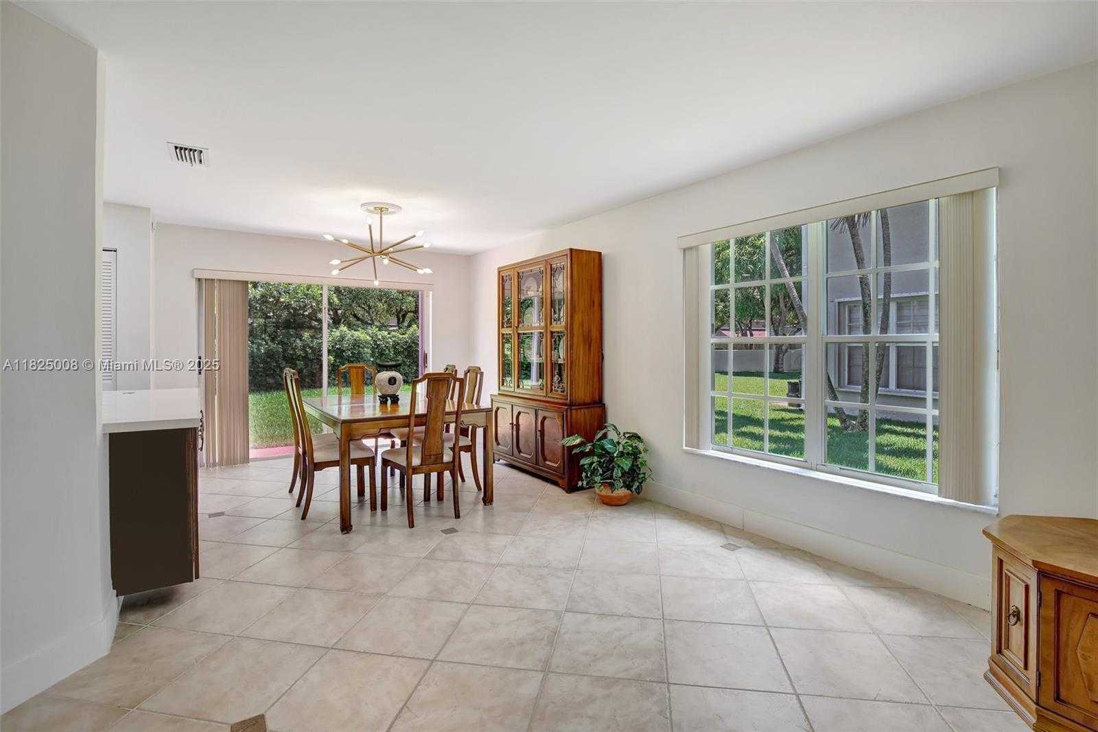 Small Image of 676 NORTH WEST 133RD DR, Plantation Number 15