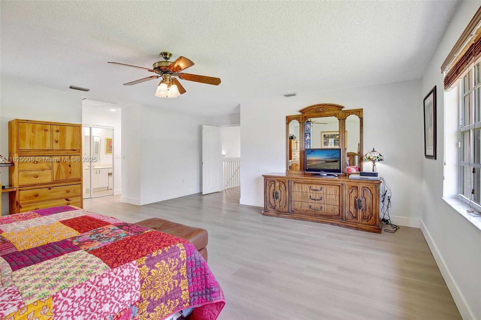 Small Image of 676 NORTH WEST 133RD DR, Plantation Number 32