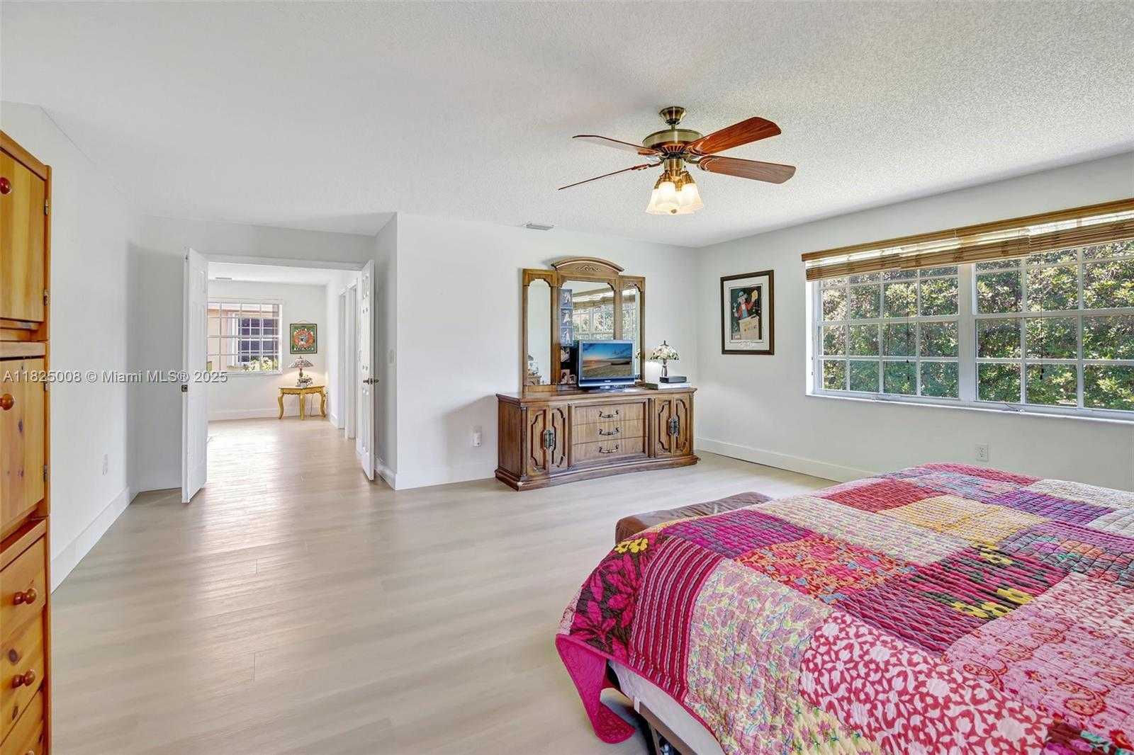 Small Image of 676 NORTH WEST 133RD DR, Plantation Number 33