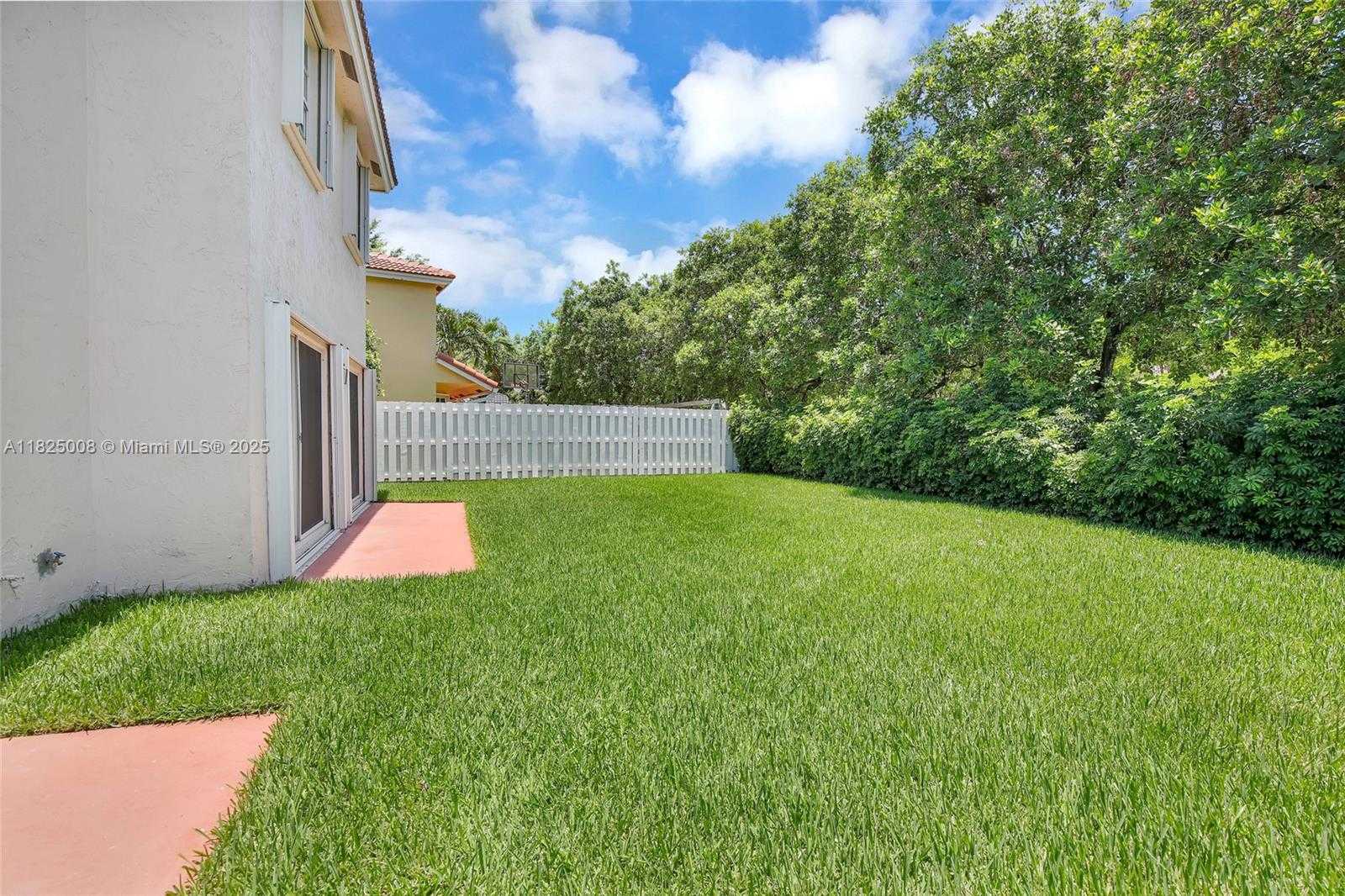 Small Image of 676 NORTH WEST 133RD DR, Plantation Number 52