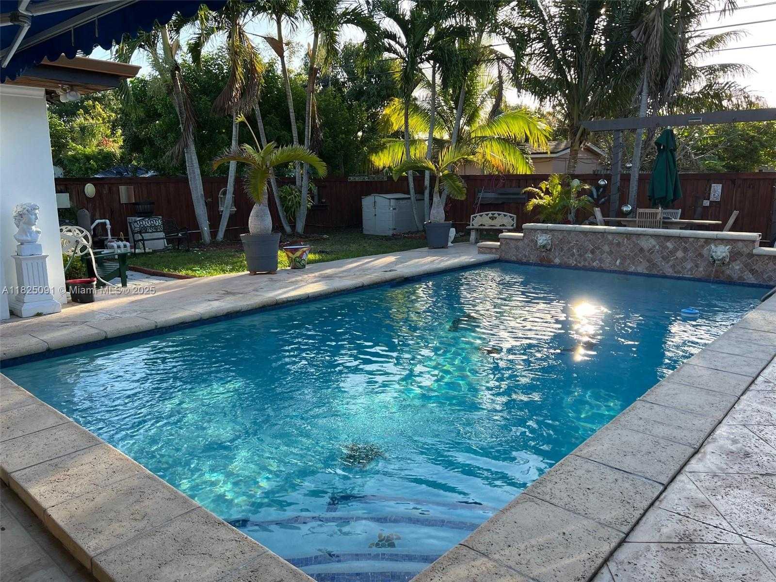 Small Image of 9400 CARIBBEAN BLVD, Cutler Bay Number 16