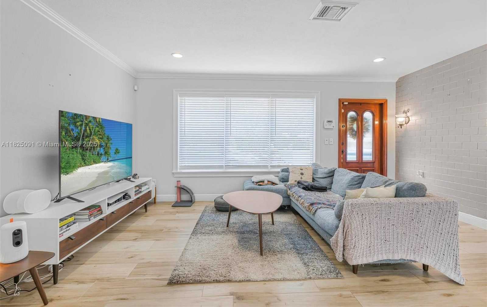 Small Image of 9400 CARIBBEAN BLVD, Cutler Bay Number 26