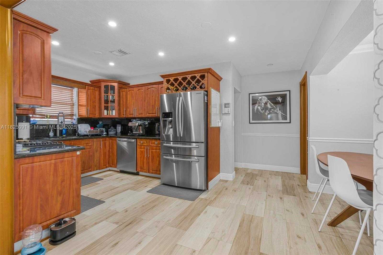 Small Image of 9400 CARIBBEAN BLVD, Cutler Bay Number 28