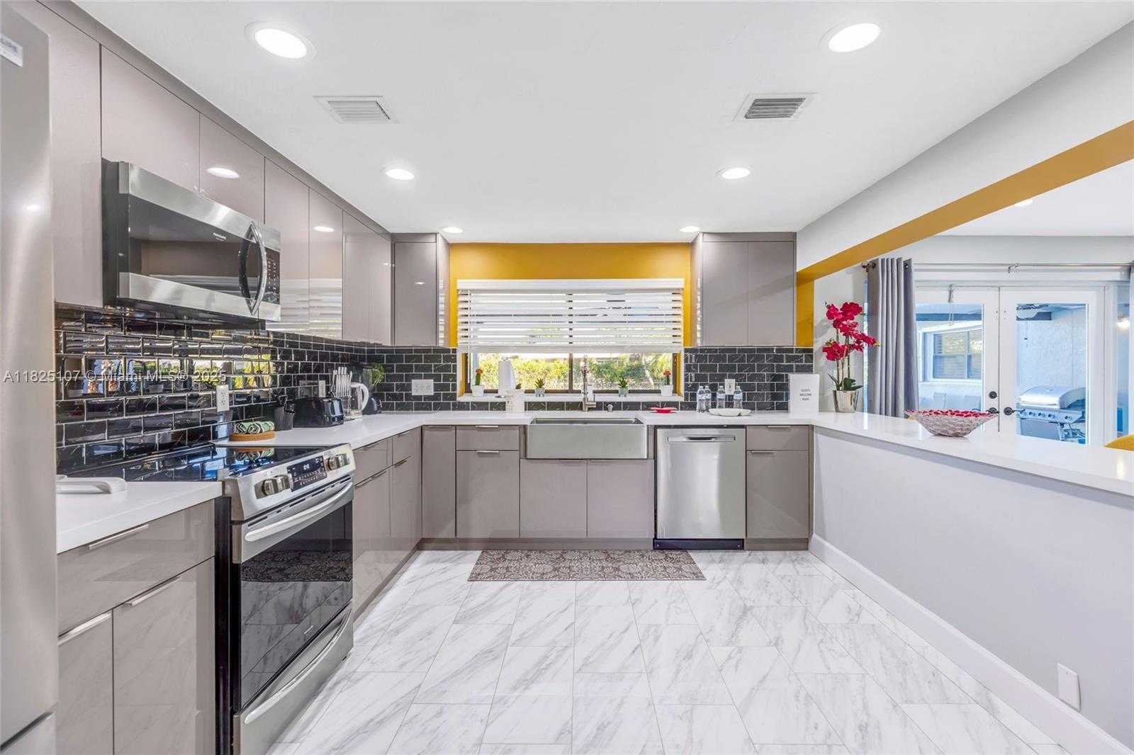 Small Image of 6600 NORTH EAST 20TH WAY, Fort Lauderdale Number 20