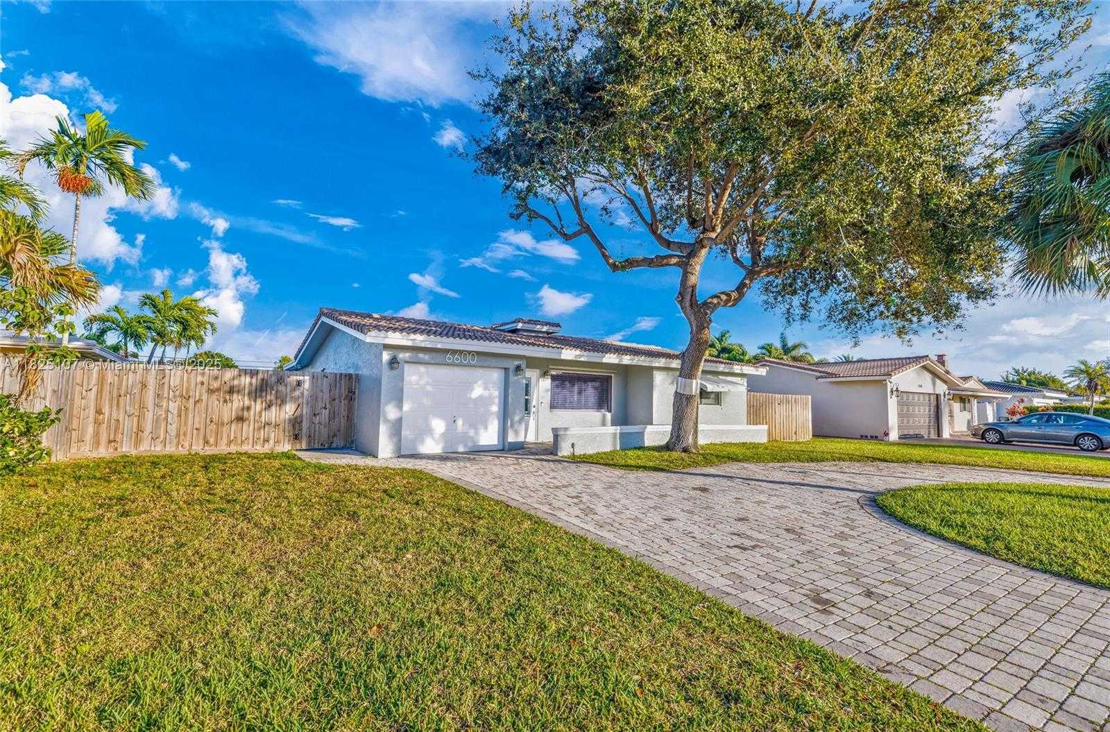 Small Image of 6600 NORTH EAST 20TH WAY, Fort Lauderdale Number 41