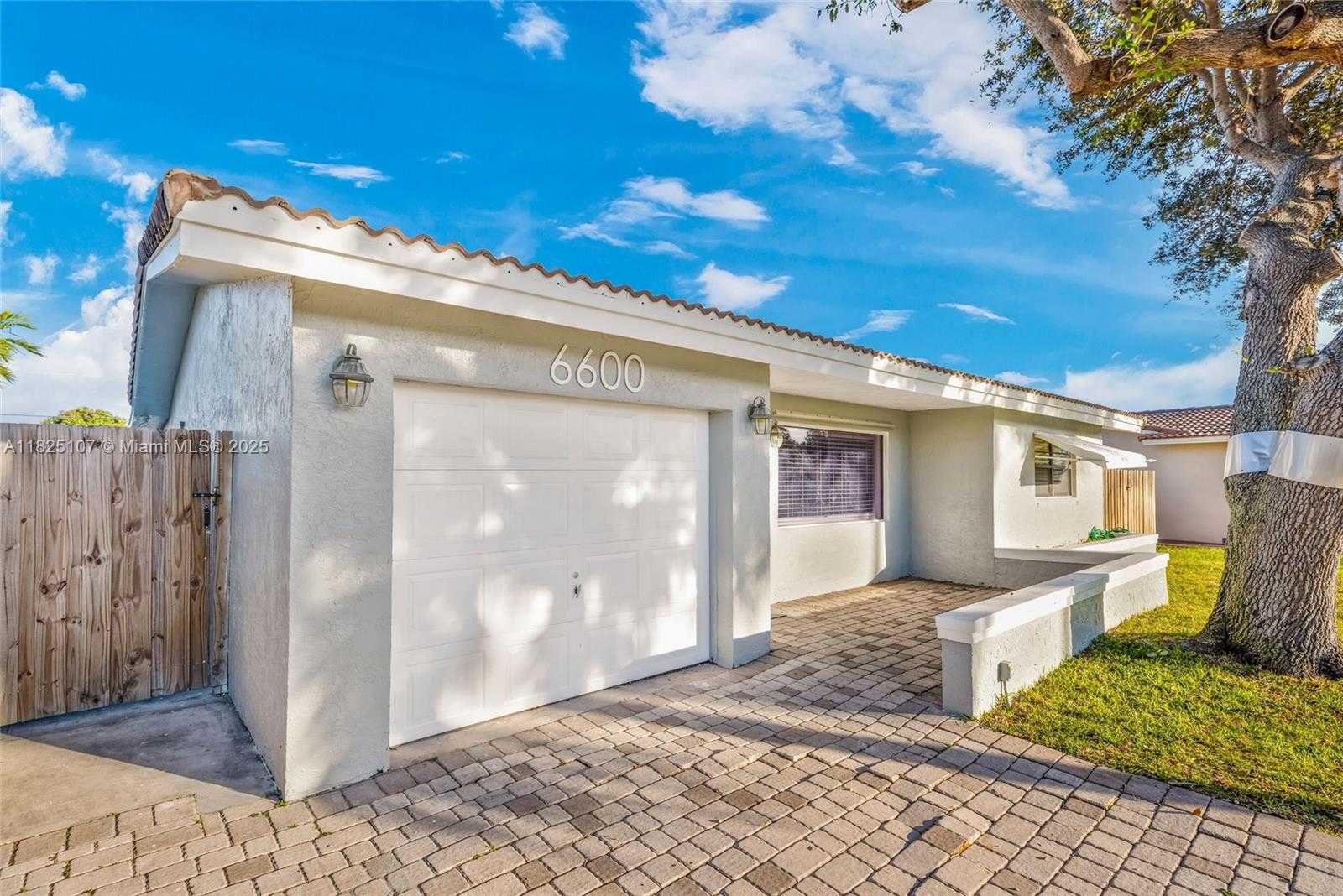 Small Image of 6600 NORTH EAST 20TH WAY, Fort Lauderdale Number 42