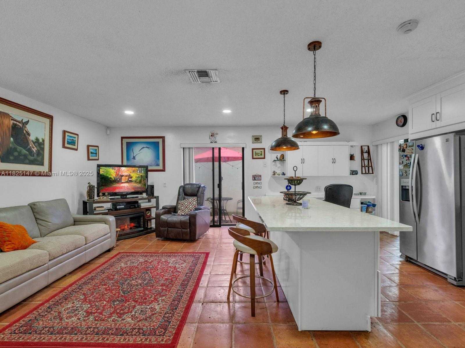 Small Image of 2202 CHARLESTON, Weston Number 19