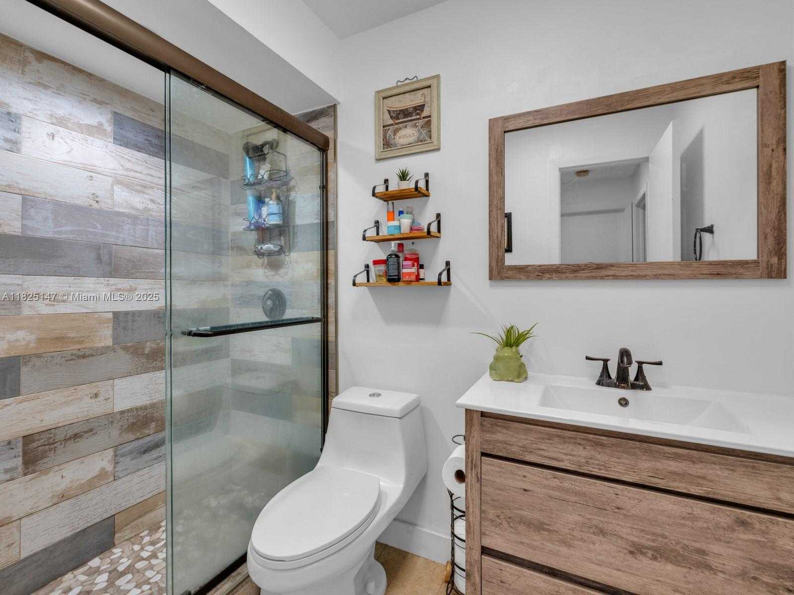 Small Image of 2202 CHARLESTON, Weston Number 30