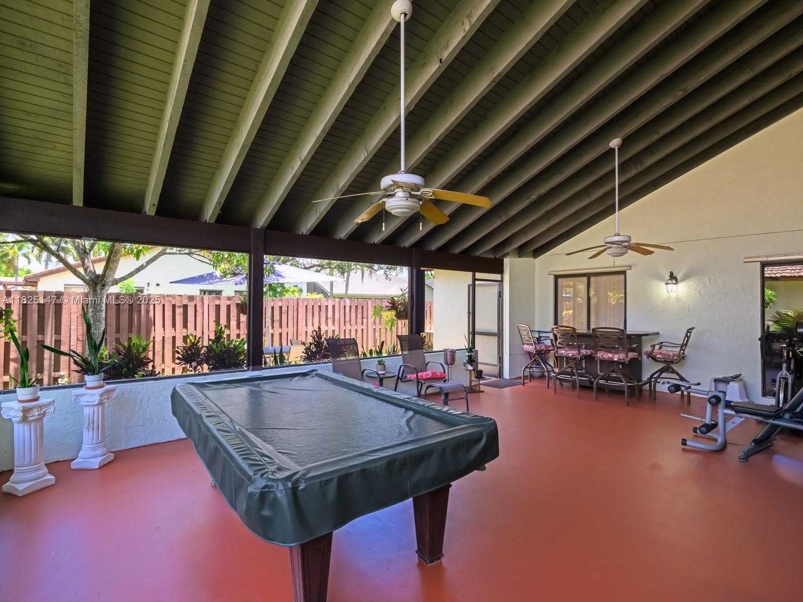 Small Image of 2202 CHARLESTON, Weston Number 32
