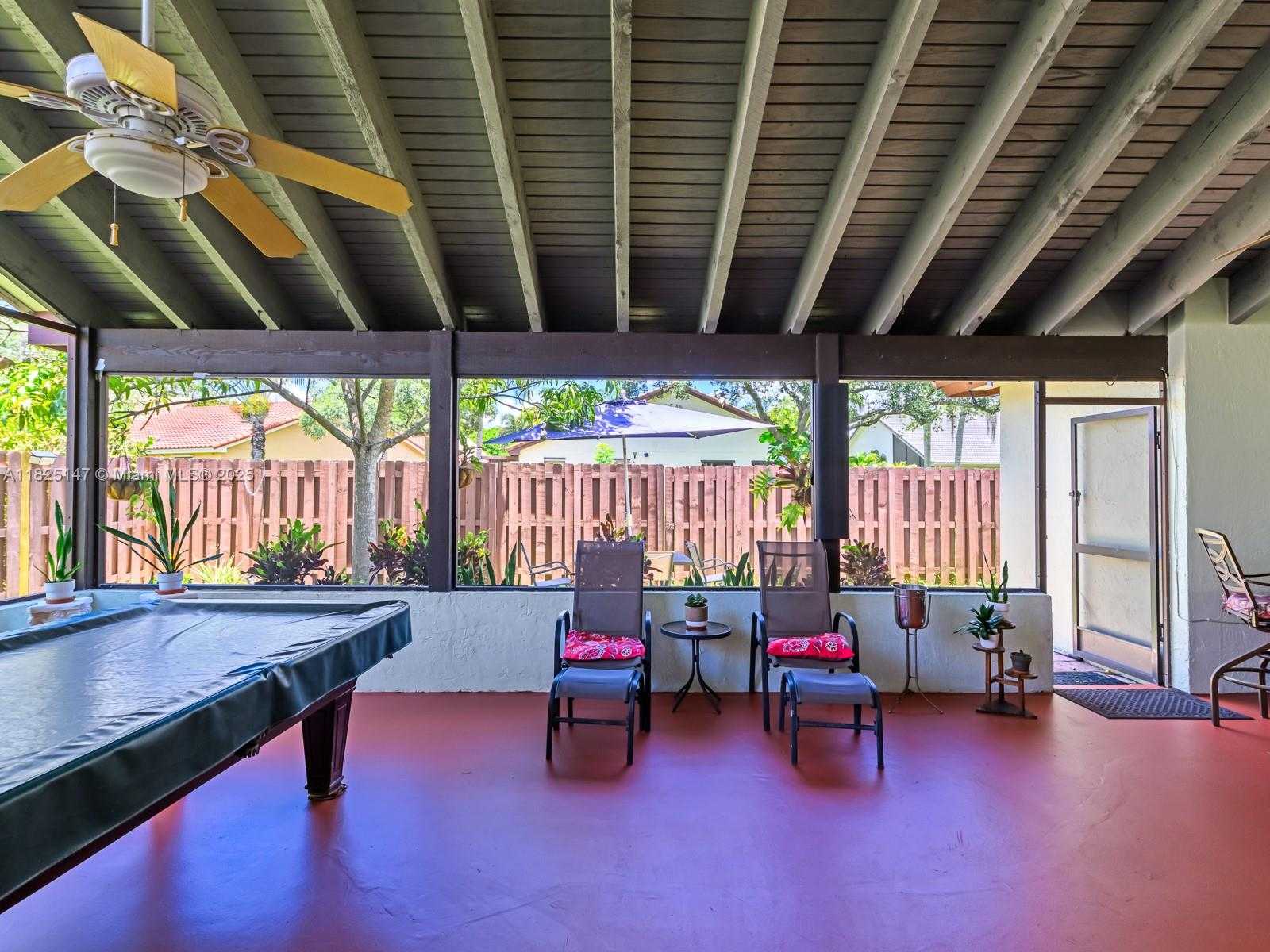 Small Image of 2202 CHARLESTON, Weston Number 33