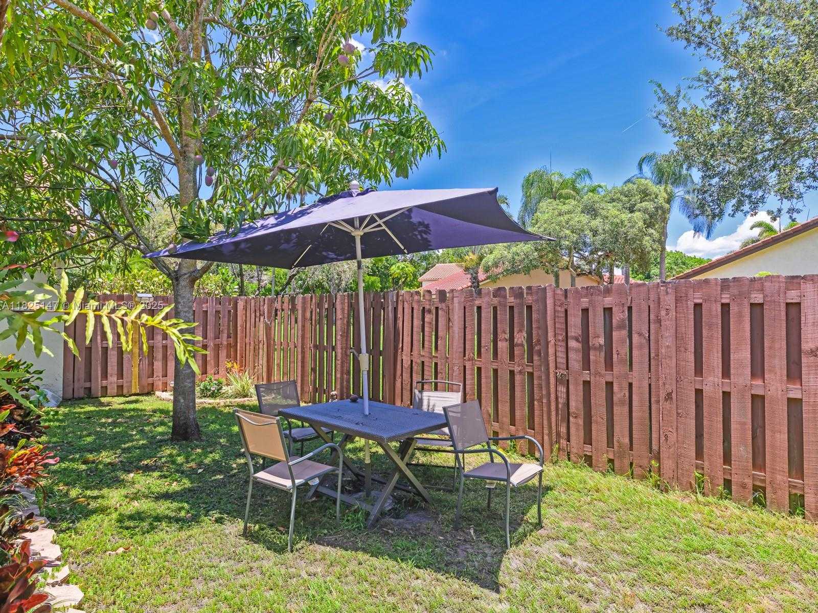 Small Image of 2202 CHARLESTON, Weston Number 36