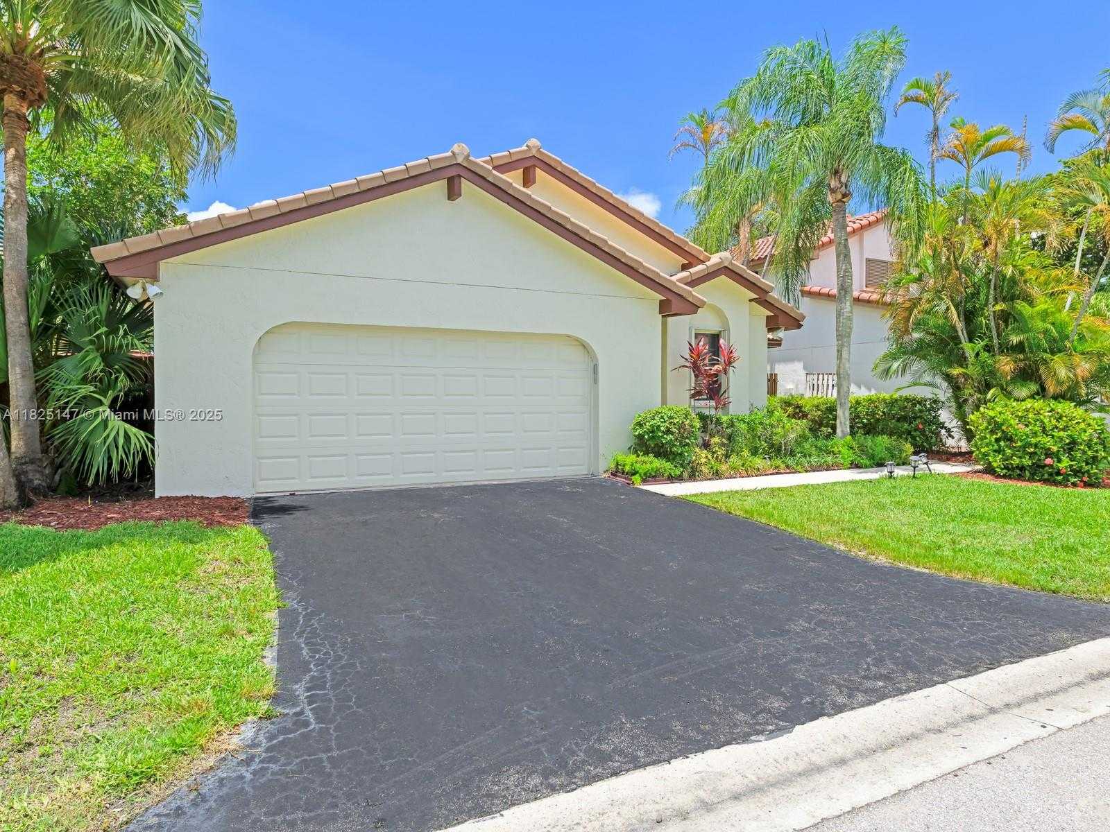 Small Image of 2202 CHARLESTON, Weston Number 4