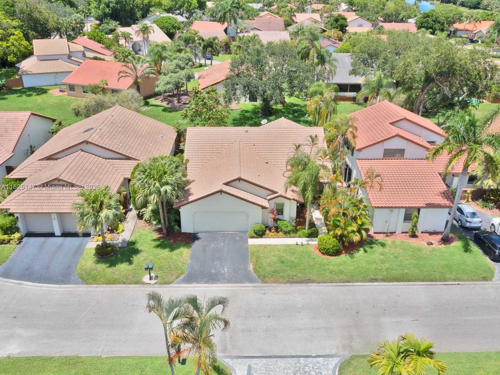 Small Image of 2202 CHARLESTON, Weston Number 6